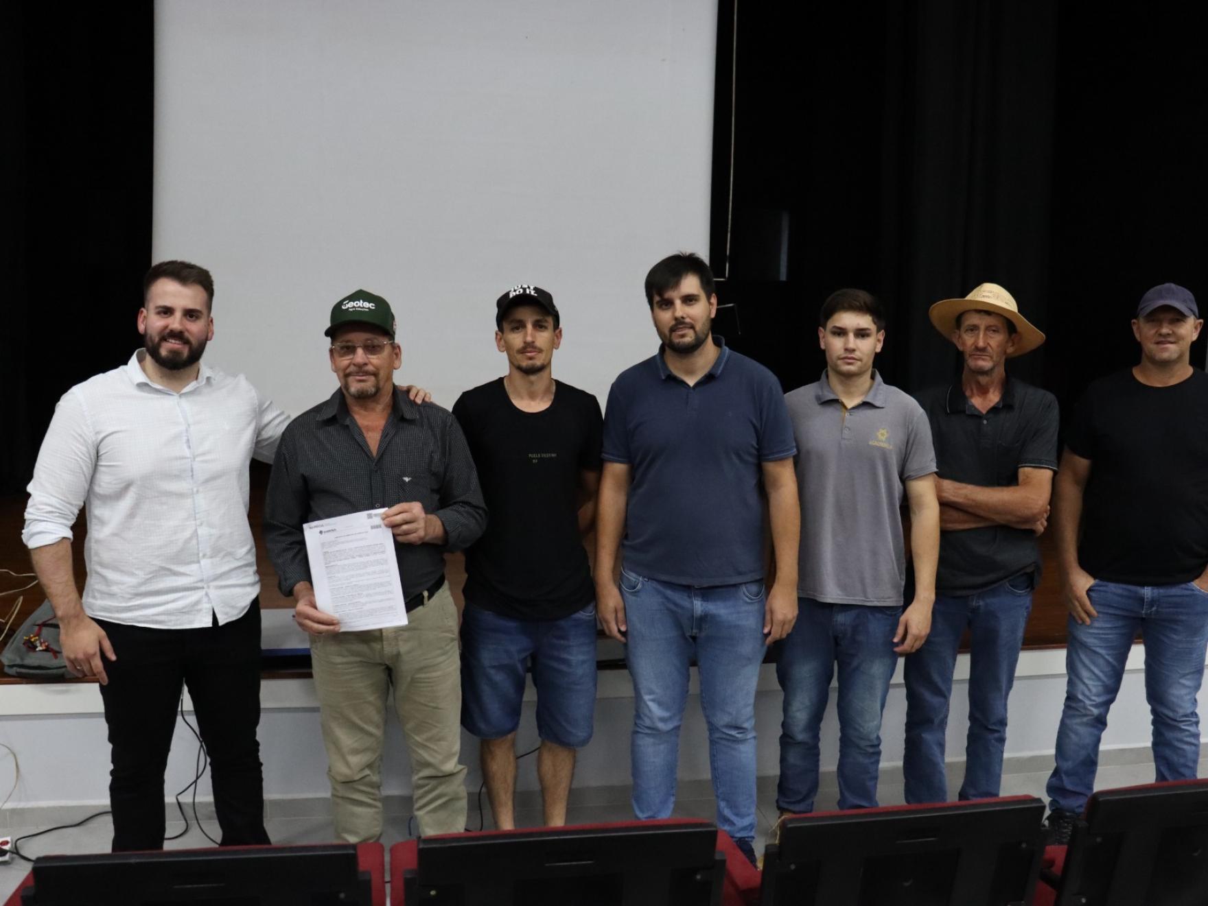 Evento técnico fortalece ações do Programa de Mudas Forrageiras em Maximiliano de Almeida